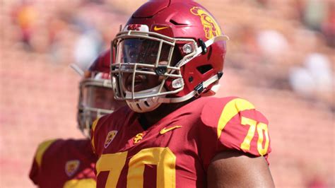 USC’s Chuma Edoga selected in third round of 2019 NFL Draft by New York Jets