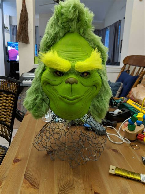 Making a Life size Grinch for the house this year : r/christmas