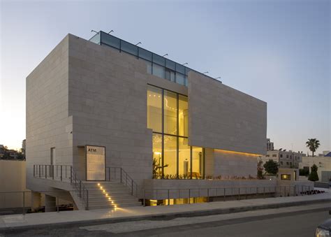 Capital Bank of Jordan / Paradigm DH | ArchDaily