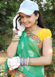 Jiaa Manek Aka Gopi Bahu of Saath Nibhana Saathiya - Unseen Sizzling ...