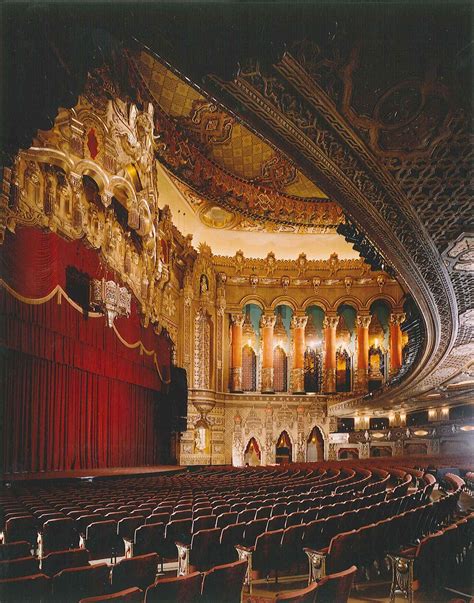 Travel Destinations in Metro Detroit: Fox Theater