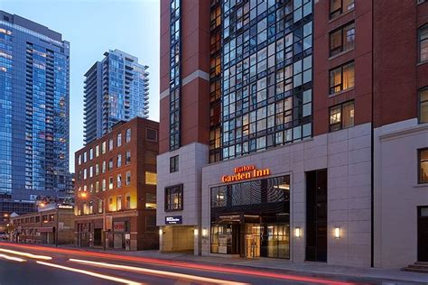 Hilton Garden Inn Toronto Downtown - Reviews & Photos (Ontario) - Hotel ...