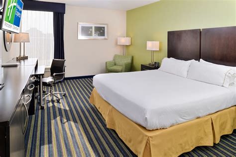 Holiday Inn Express Worcester Downtown, an IHG Hotel Worcester, Massachusetts, US - Reservations.com