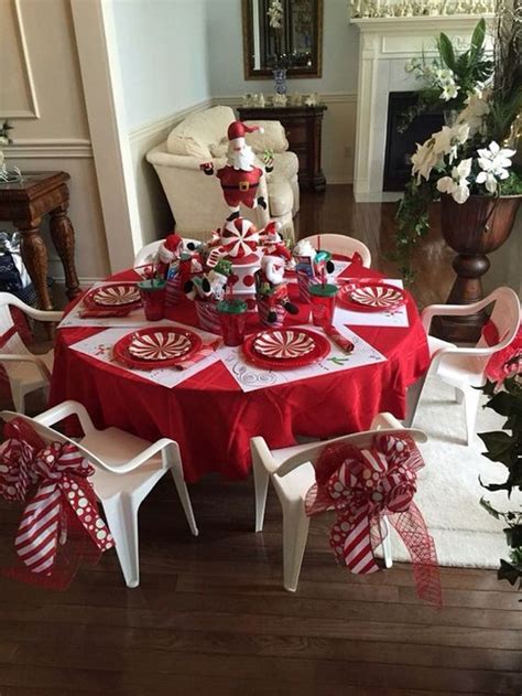 30+ Fabulous Christmas Decor Ideas To Elevate Your Dining Table | Christmas decorations dinner ...