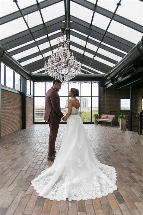 Gallery | The Standard » Premier Rooftop Wedding Venue » Rockford, IL