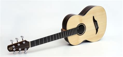 6-string Classic Acoustic Bass, 75 cm Scale, Fanned Frets, Breavel