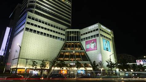 10 of the Best Shopping Malls in Seoul [Travel South Korea]