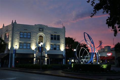 Restaurants & Bars | Downtown Melbourne, FL