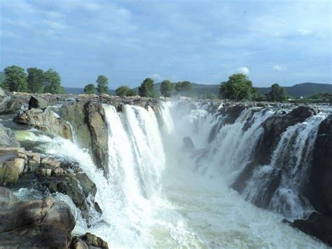 Hogenakkal falls Travel Guide (DharamPuri) From Bangalore - Trekkerpedia