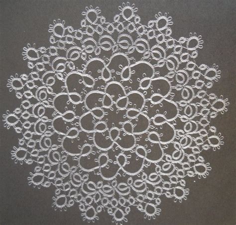 Allison's Tatted Lace : Antique patterns, you either love them or hate 'em