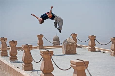 The Sport of Parkour Gets a Growing Following - The New York Times