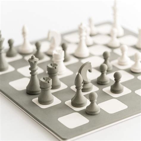 2 minimal chess sets that will set you apart — minimalgoods