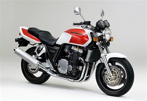 Os 4 em linha Honda nos últimos 50 anos | Blog Honda Motos | Artigos e ...