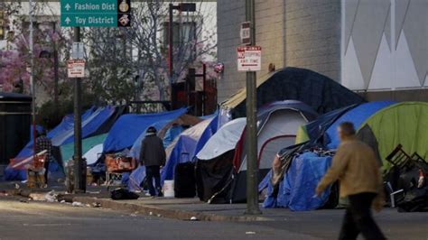 Inspectors find deplorable conditions on L.A.’s skid row: Overflowing trash and burrowing ...