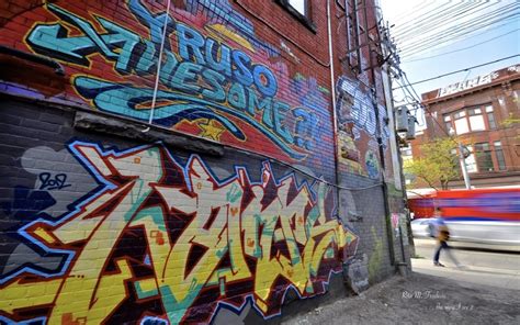 Toronto’s Graffiti Alley - Picture Pathway