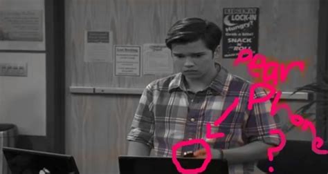 Image - Pear phone.jpg - iCarly Wiki