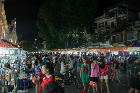 The Best Dong Xuan Night Market Travel Guide | ORIGIN VIETNAM