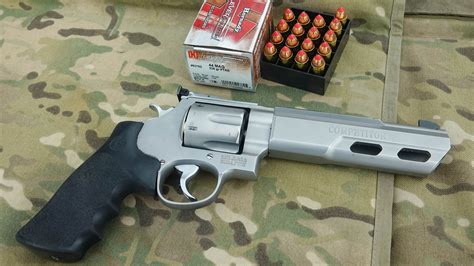 Smith & Wesson 629 Competitor Revolver Review :: Guns.com