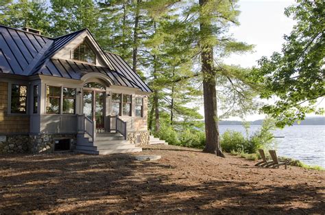 Gorgeous lakeside getaway in Maine designed to feel like a summer camp | Rustic lake houses ...