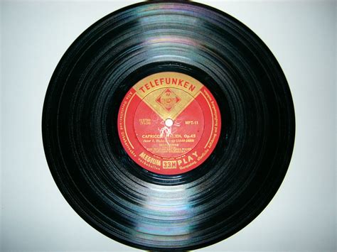 File:Vinyl record LP 10inch.JPG