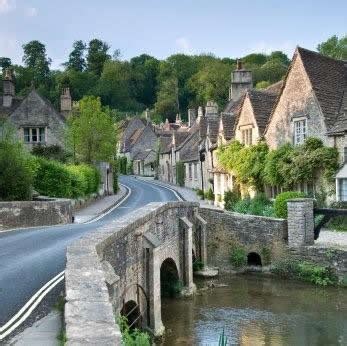 Cotswolds Attractions Off and On the Beaten Tracks