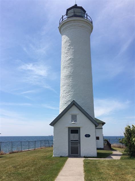 The Great Lakes end, and begin – The Destinators