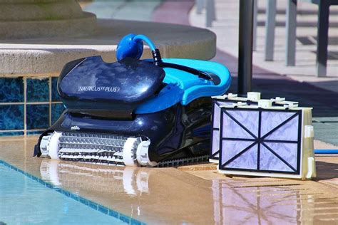 Dolphin Nautilus CC Plus Pool Cleaner Robot - OhMyMi Malaysia - Xiaomi ...