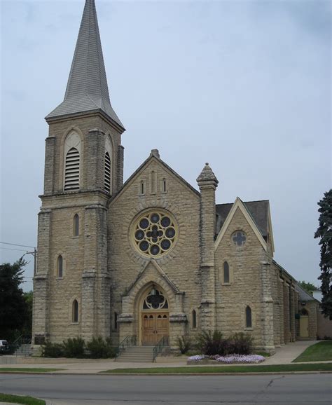 File:Holy Cross Church (Batavia, IL) 01.JPG - Wikipedia, the free ...