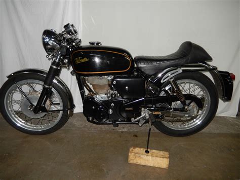 1969 Velocette Venom Thruxton | Bike-urious