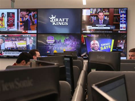 DraftKings Stock Gets Ball Call Ahead of Friday Earnings Report