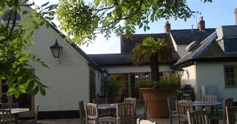 Four Alls in Welford on Avon | Pub in Stratford-upon-Avon, CV37