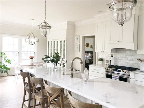 White Quartzite Kitchen