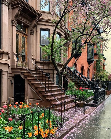 These brownstones in NYC : CozyPlaces