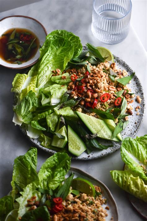 FODMAP friendly tofu larb (vegan, nut free option) - George Eats