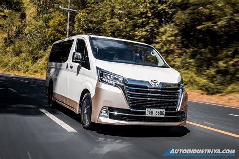 2020 Toyota Hiace Super Grandia Elite - Car Reviews