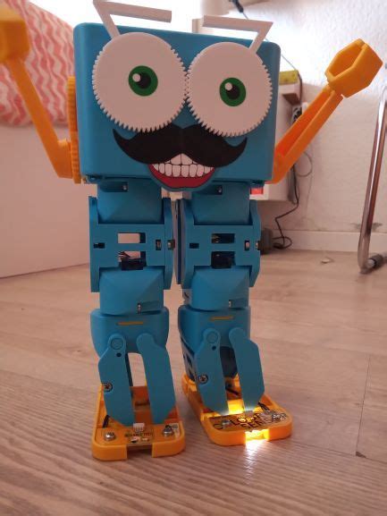 Review: Robotical’s Marty the Robot Coding STEAM Walking Robot - Bots ...