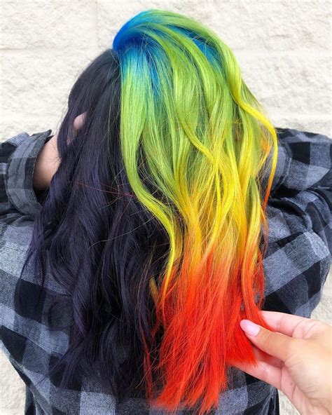 23 Brilliant Split Hair Color Ideas (That'll Make You Dye Your Hair)