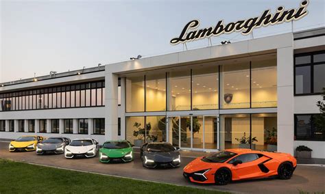 Lamborghini has delivered - for the first time in its 6 decades of history - more than 10.000 ...