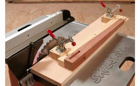 Table Saw Taper Jig – Free Woodworking Plan.com