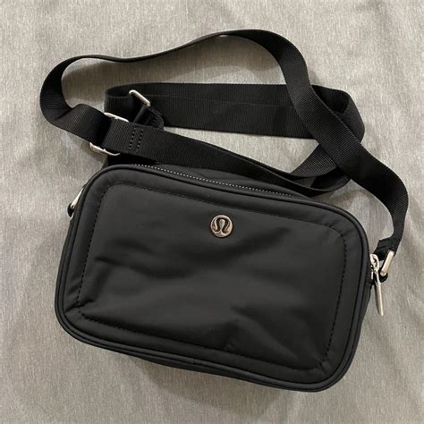 Lululemon Women's Black Bag | Depop