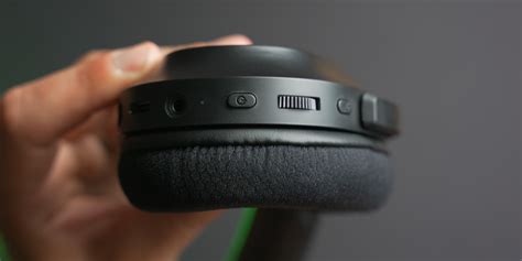 Razer Barracuda X Review: Multi-platform wireless with Razer's latest tech