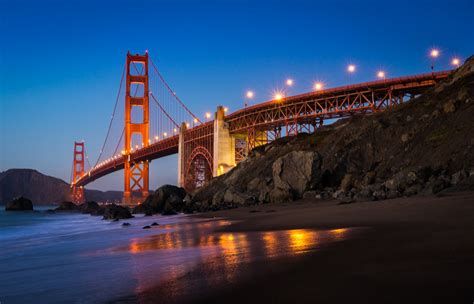 Golden Gate Bridge, San Francisco, The Most Popular Tourist Attractions in America - Traveldigg.com