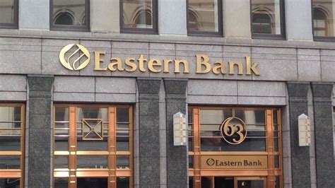 Ex-Eastern Bank executive John Patrick O'Neill avoids jail time in insider trading case - Boston ...