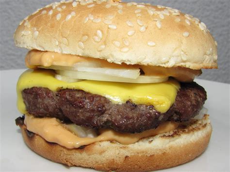 File:Homemade cheeseburger.jpg