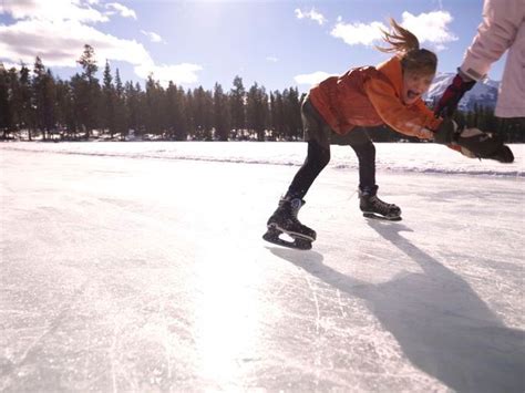 What Makes Ice Slippery? | HowStuffWorks