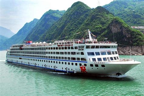 3-Night Yangtze Gold 2 Yangtze River Cruise Tour from Chongqing to ...