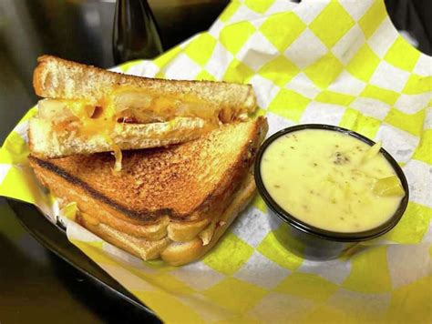 New Middletown grilled cheese shop has vegan, vegetarian options