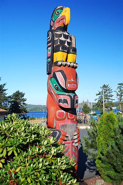 Totem Poles around Vancouver Island – Vancouver Island News, Events, Travel, Accommodation ...