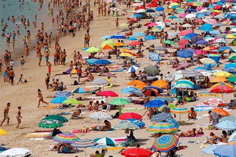 Record-breaking heat in Lisbon as temperature hits scorching 44C in European heatwave | London ...