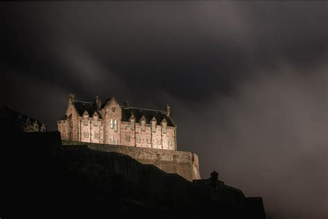 13 (allegedly) haunted castles in Scotland - and the ghosts spotted ...